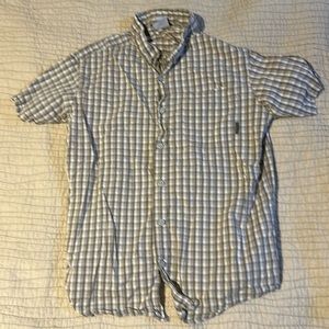 Short sleeve button down